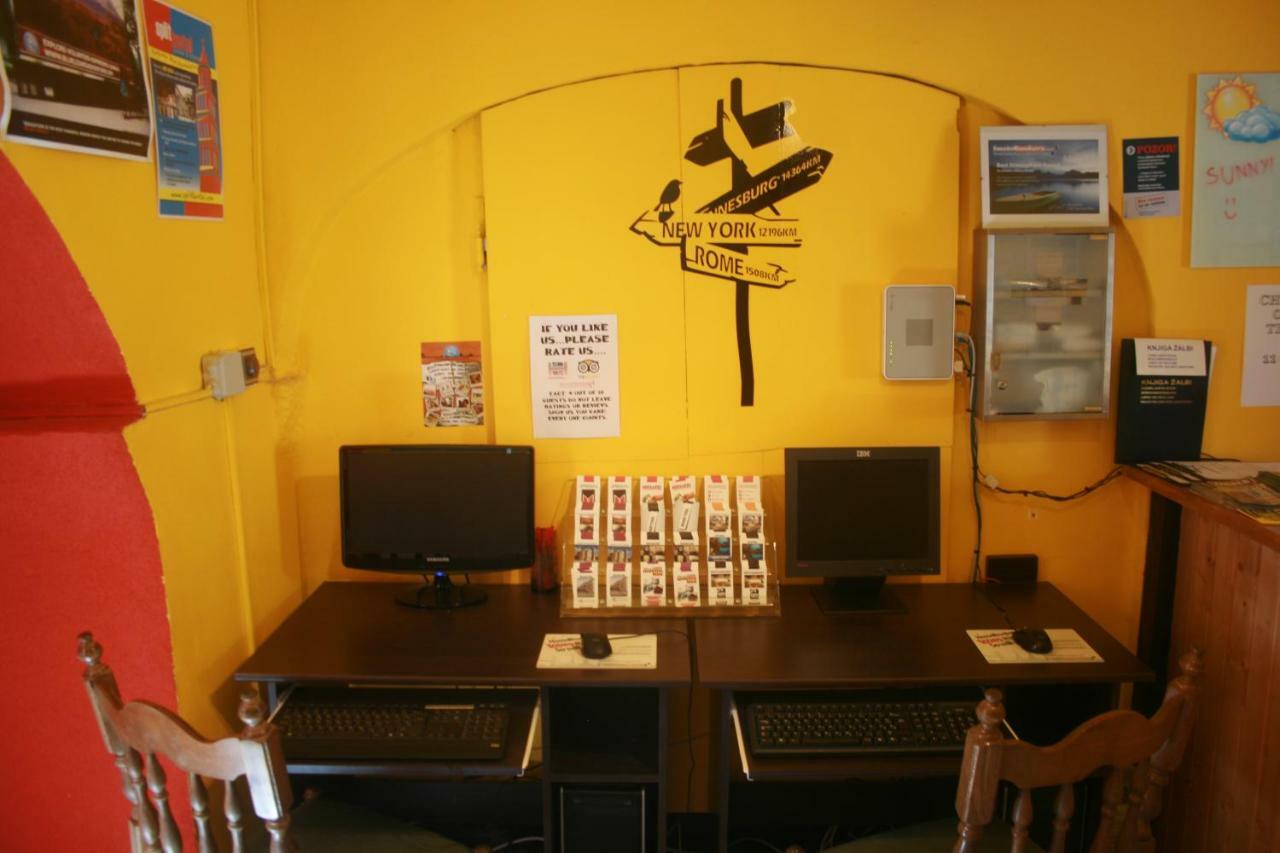 The Mellow Monkey Hostel Zadar Buitenkant foto