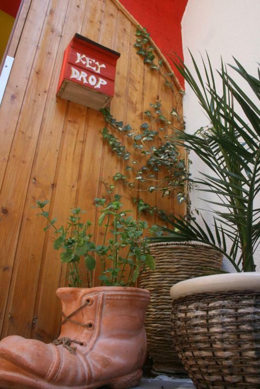 The Mellow Monkey Hostel Zadar Buitenkant foto